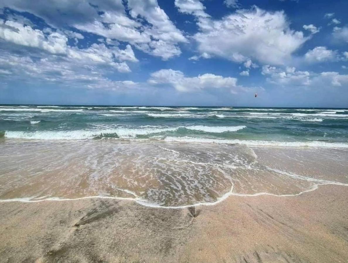 Wave 2 Mamaia Prima Linie Vedere La Mare 120Mp Navodari Luaran gambar